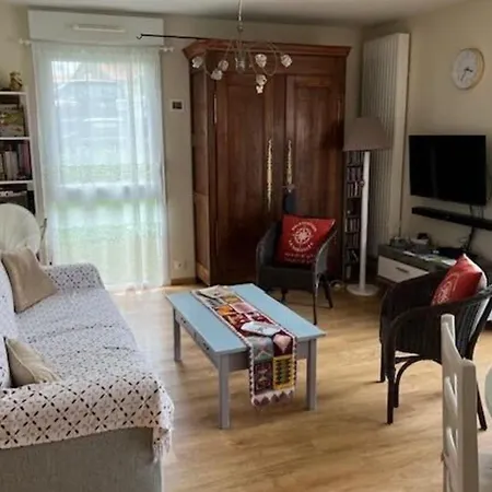Apartment Comfort & Quiet With Garden In Saint-Herblain